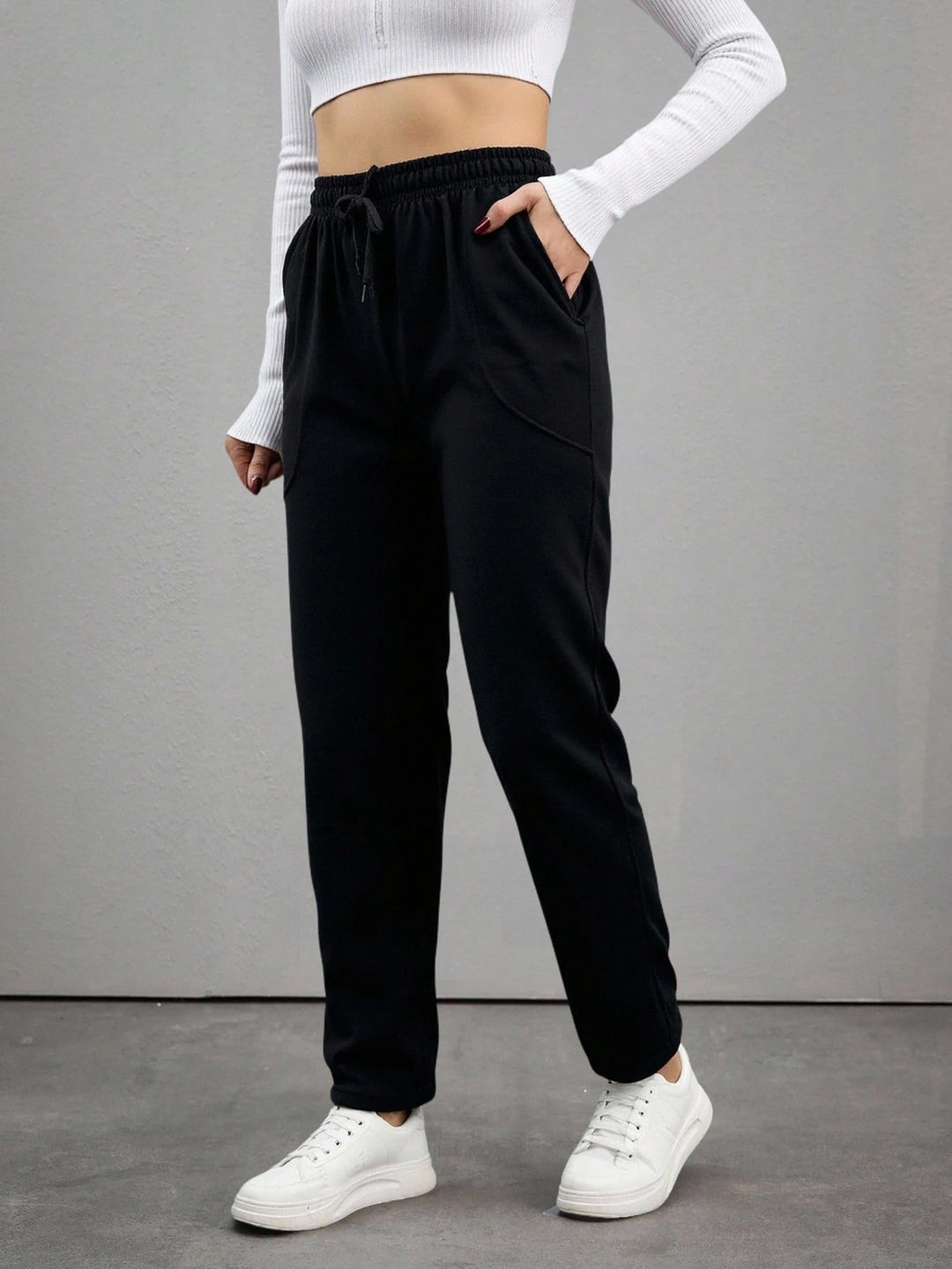 Pantaloni SHEIN, negru