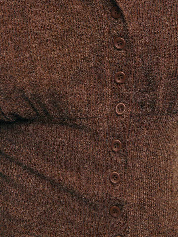 Tricou SHEIN, maro