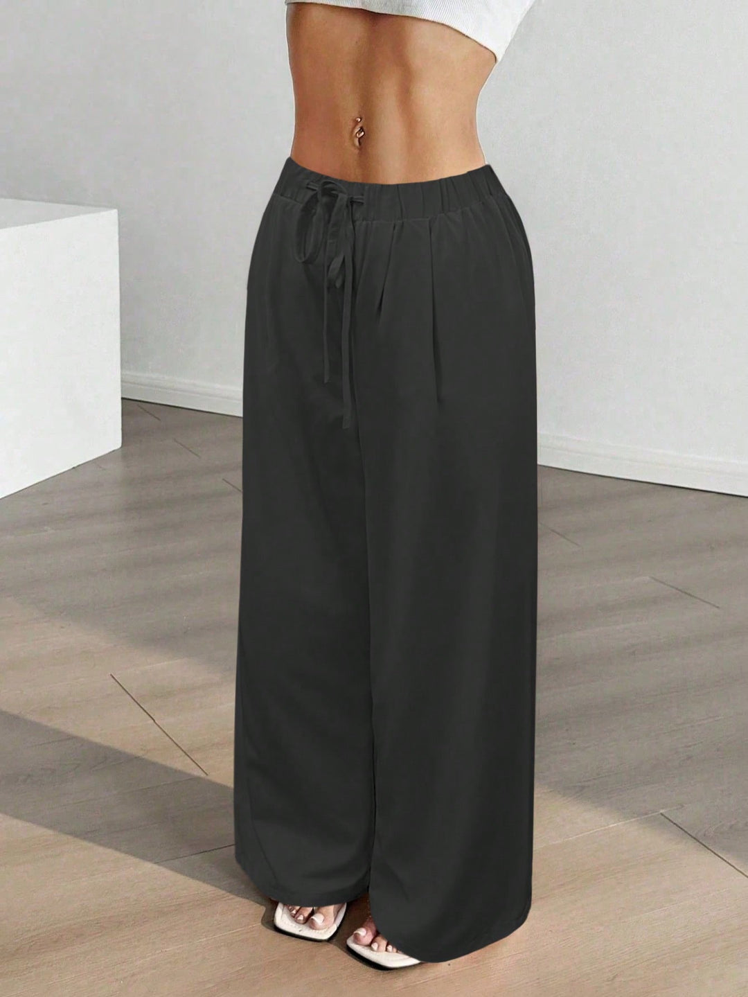 Pantaloni SHEIN, negru