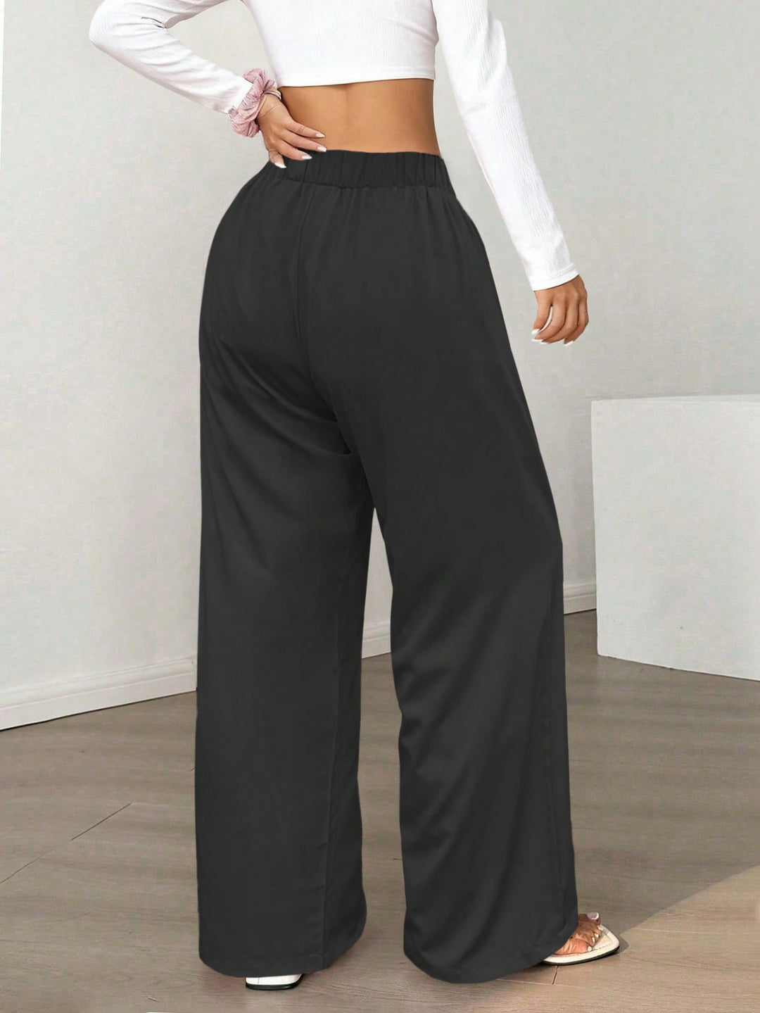 Pantaloni SHEIN, negru