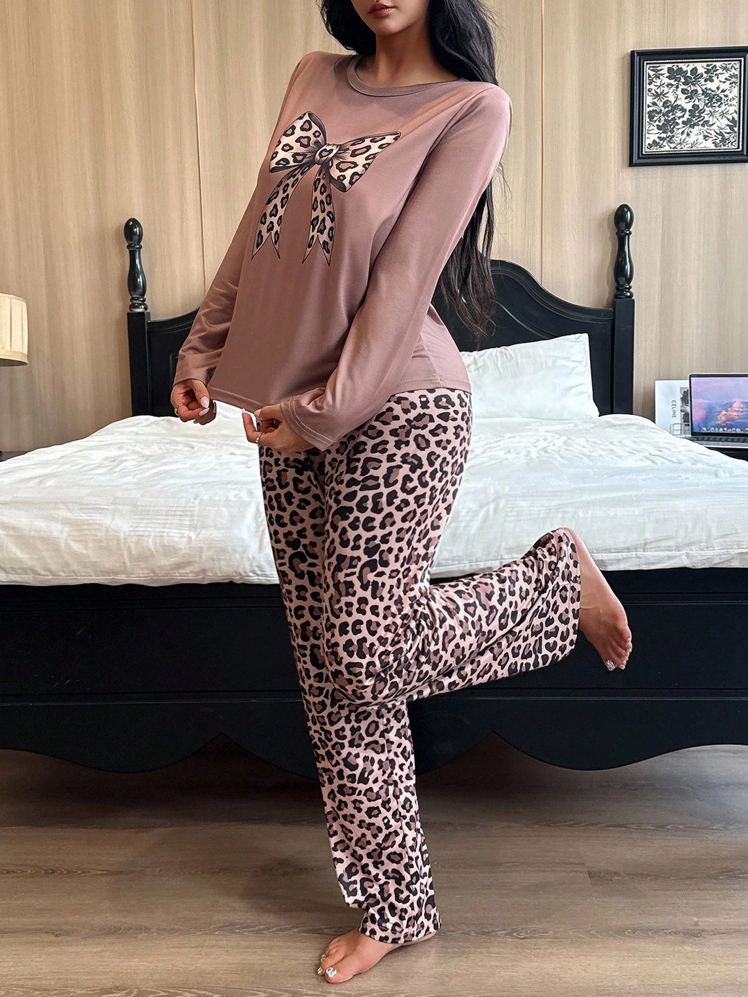 Pijama SHEIN, mix culori