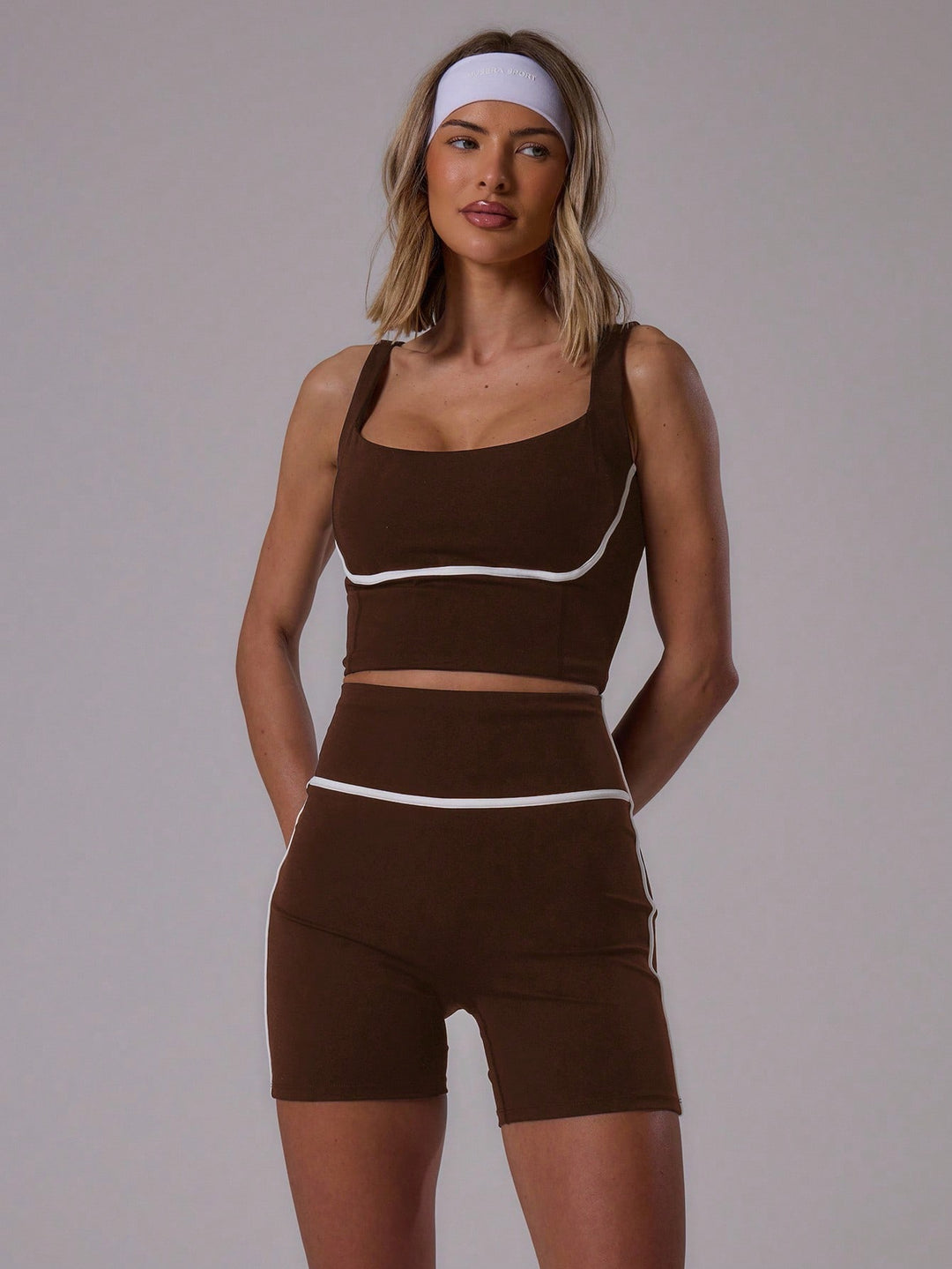 Tricou SHEIN, maro