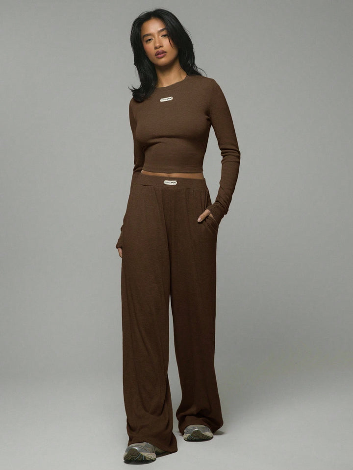 Pantaloni SHEIN, maro