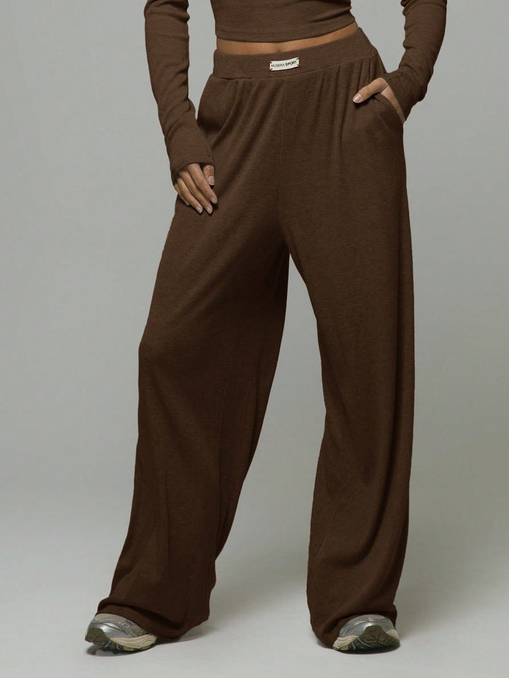 Pantaloni SHEIN, maro