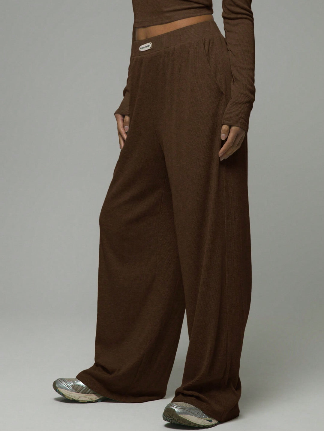 Pantaloni SHEIN, maro