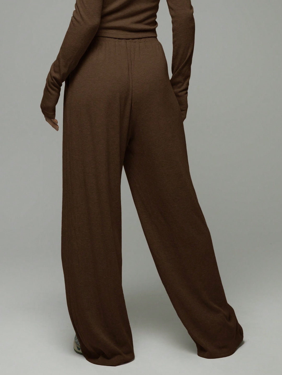 Pantaloni SHEIN, maro