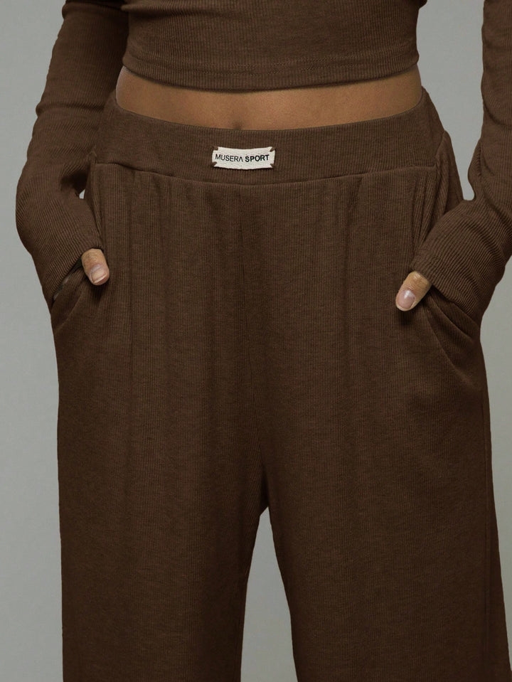 Pantaloni SHEIN, maro