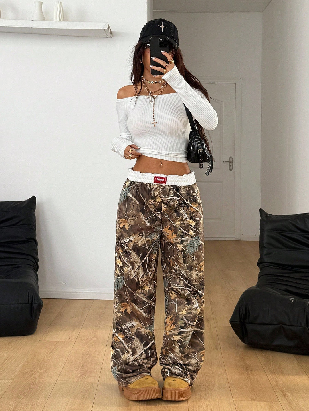 Pantaloni SHEIN, kaki