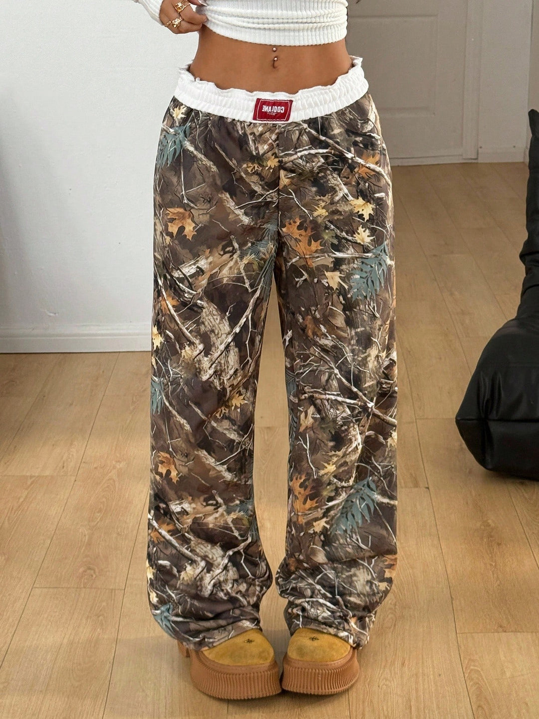 Pantaloni SHEIN, kaki