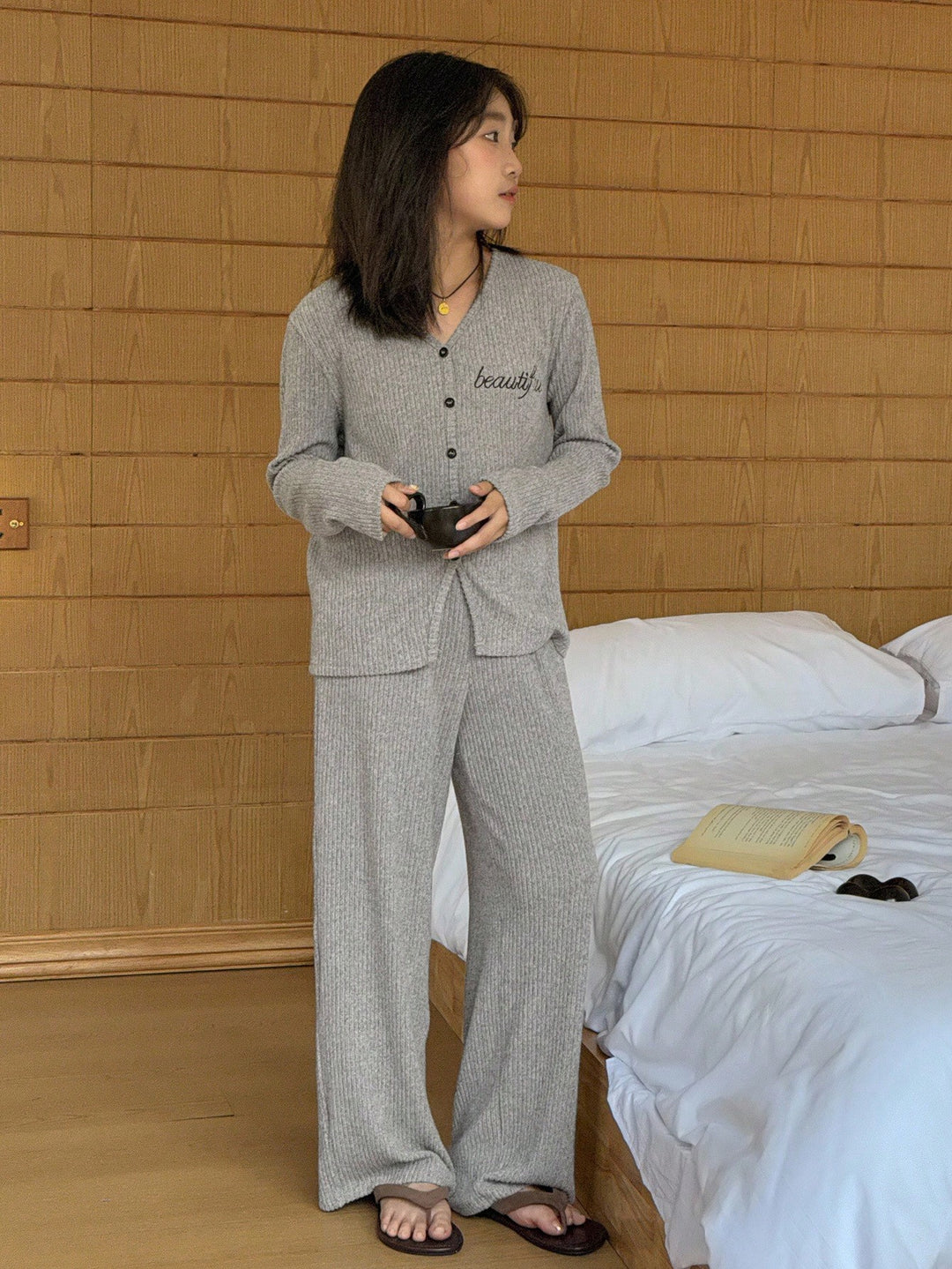 Pijama SHEIN, kaki