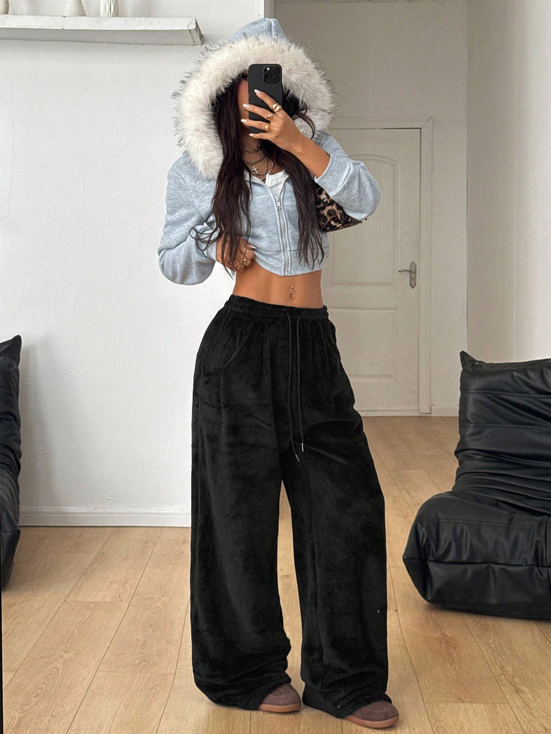 Pantaloni SHEIN, negru