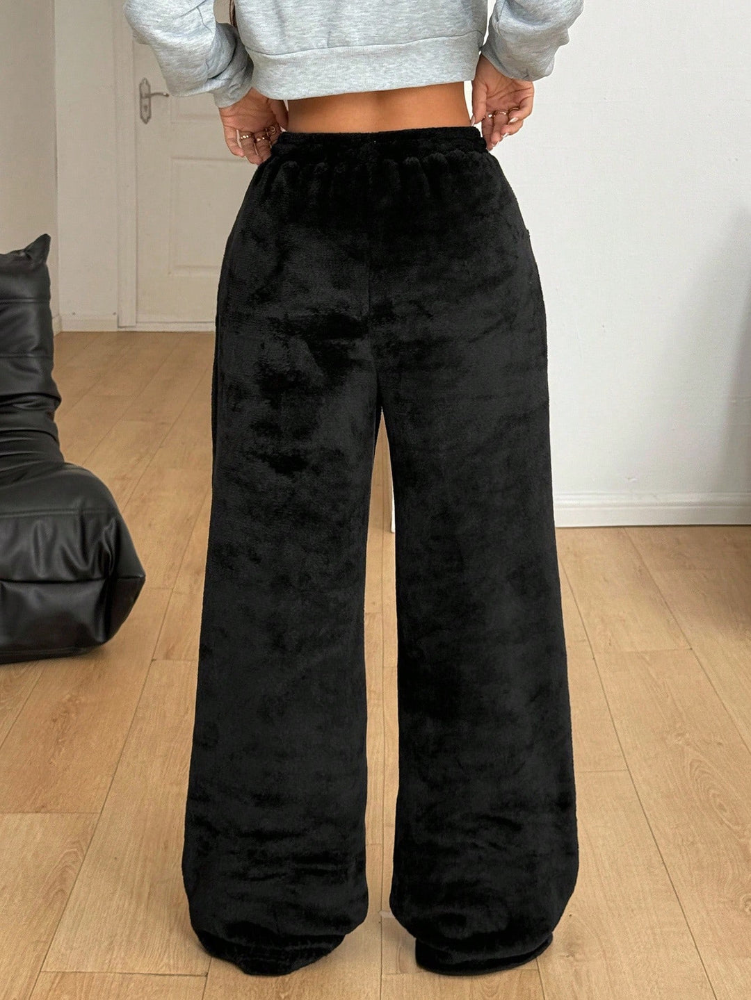 Pantaloni SHEIN, negru