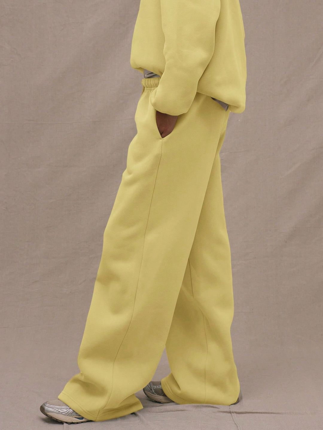 Pantaloni SHEIN, galben