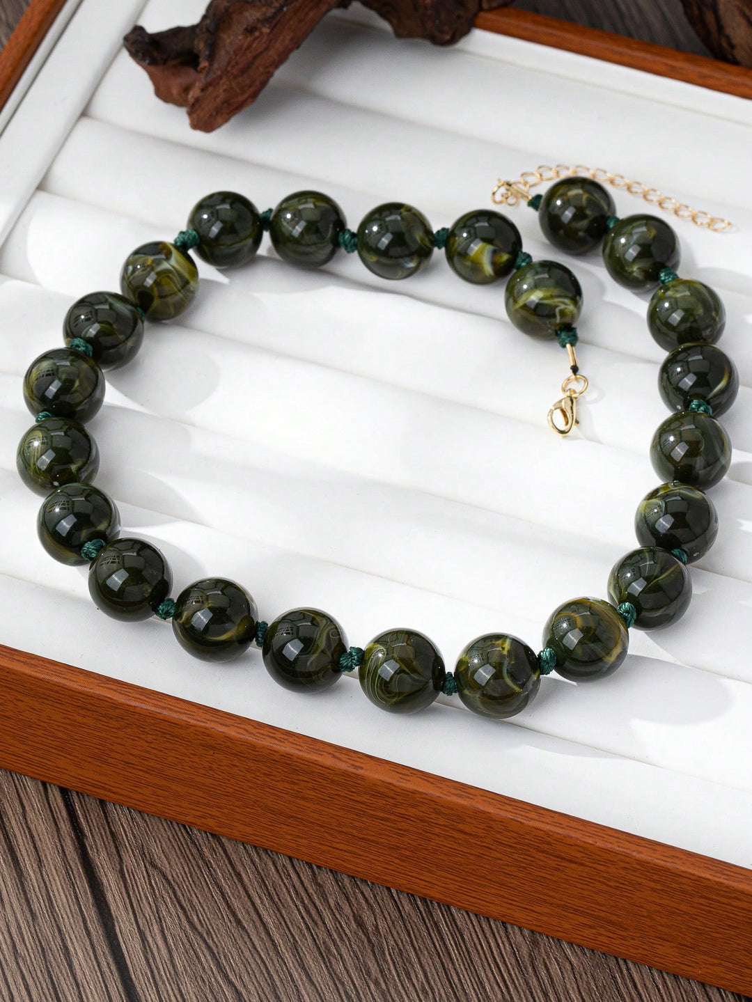 Colier SHEIN, verde