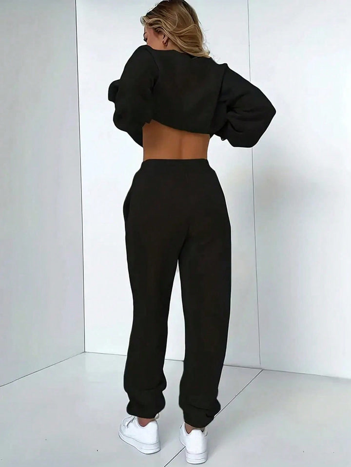 SHEIN együttes, fekete