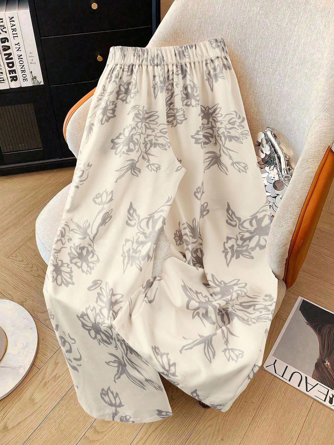 Pantaloni SHEIN, kaki