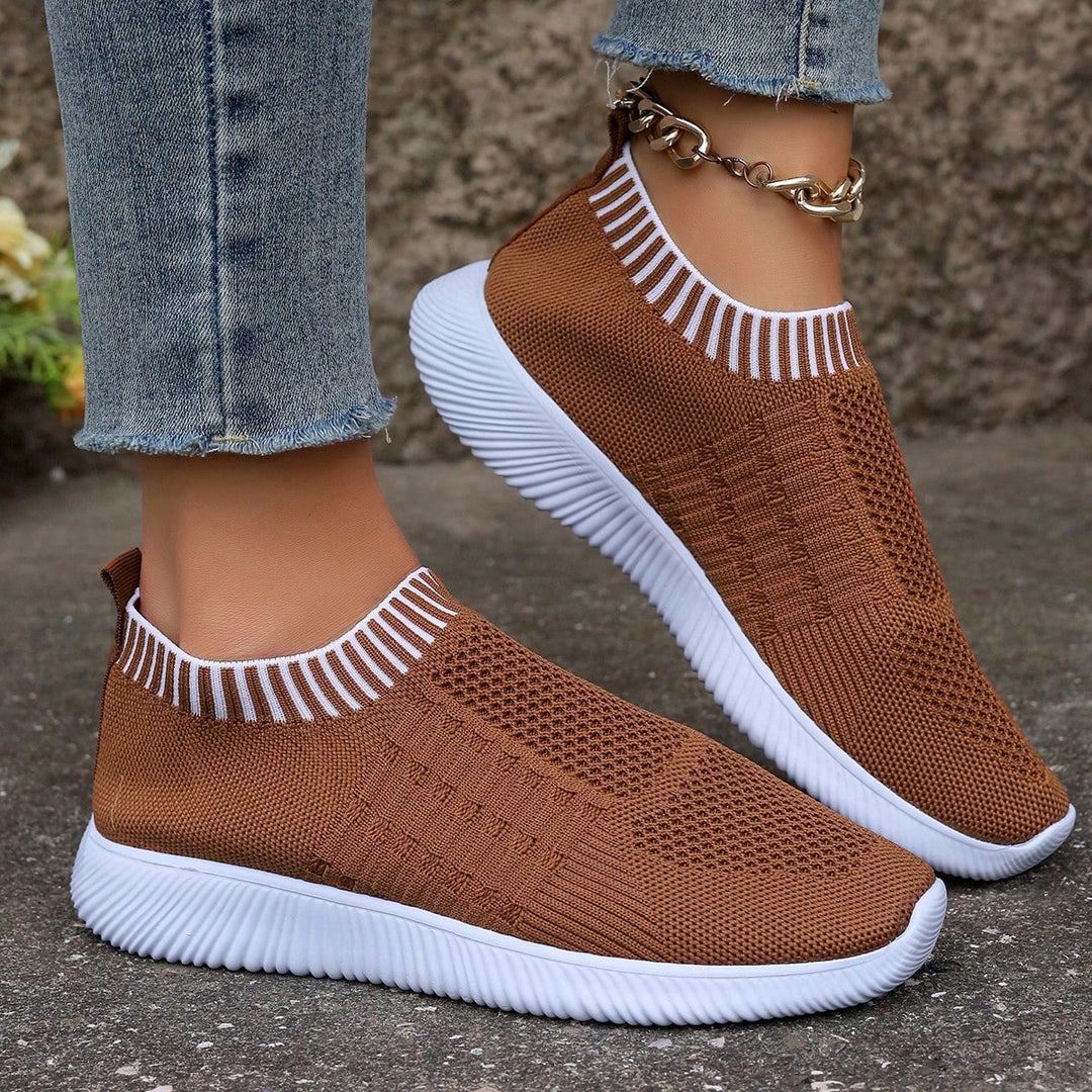 Pantofi sport SHEIN, maro
