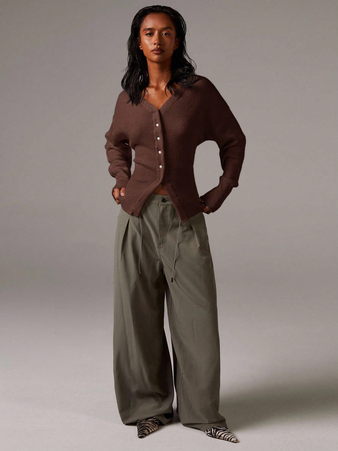 Cardigan SHEIN, maro