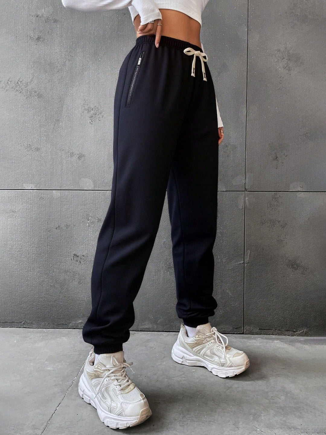 Pantaloni SHEIN, negru