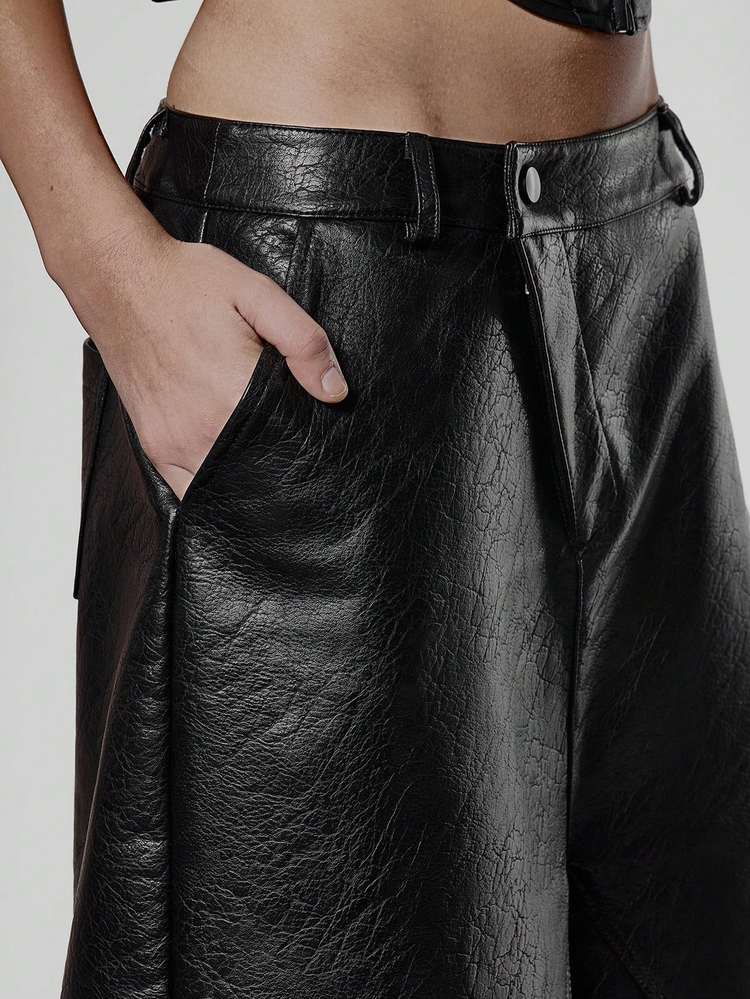 Pantaloni scurți SHEIN, negru