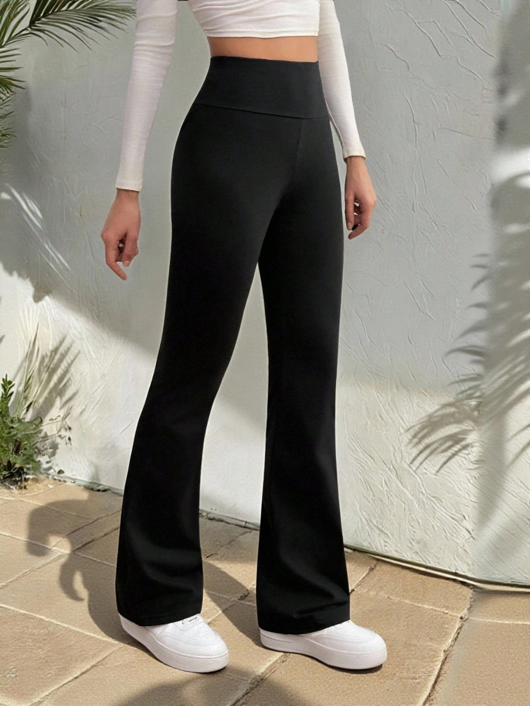 Pantaloni SHEIN, negru