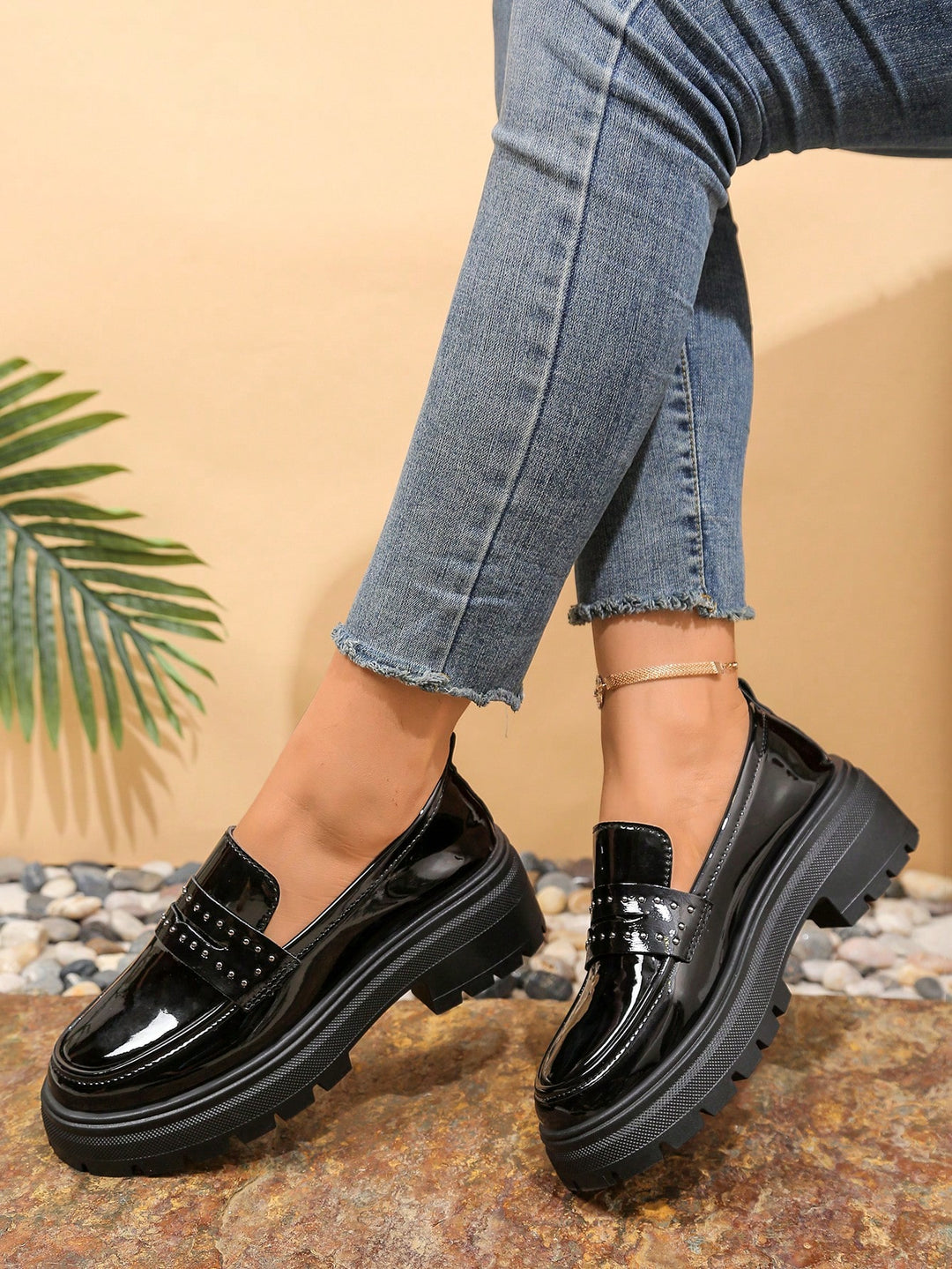 Pantofi SHEIN, negru