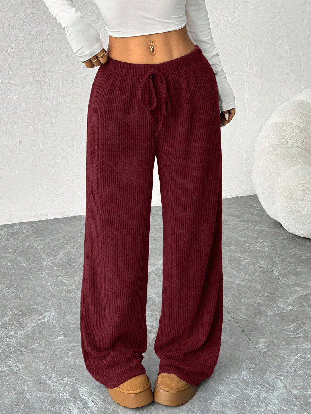 Pantaloni SHEIN, vișiniu