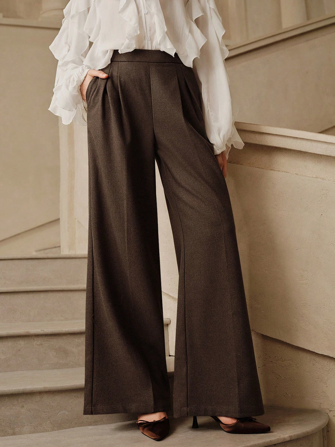 Pantaloni SHEIN, maro