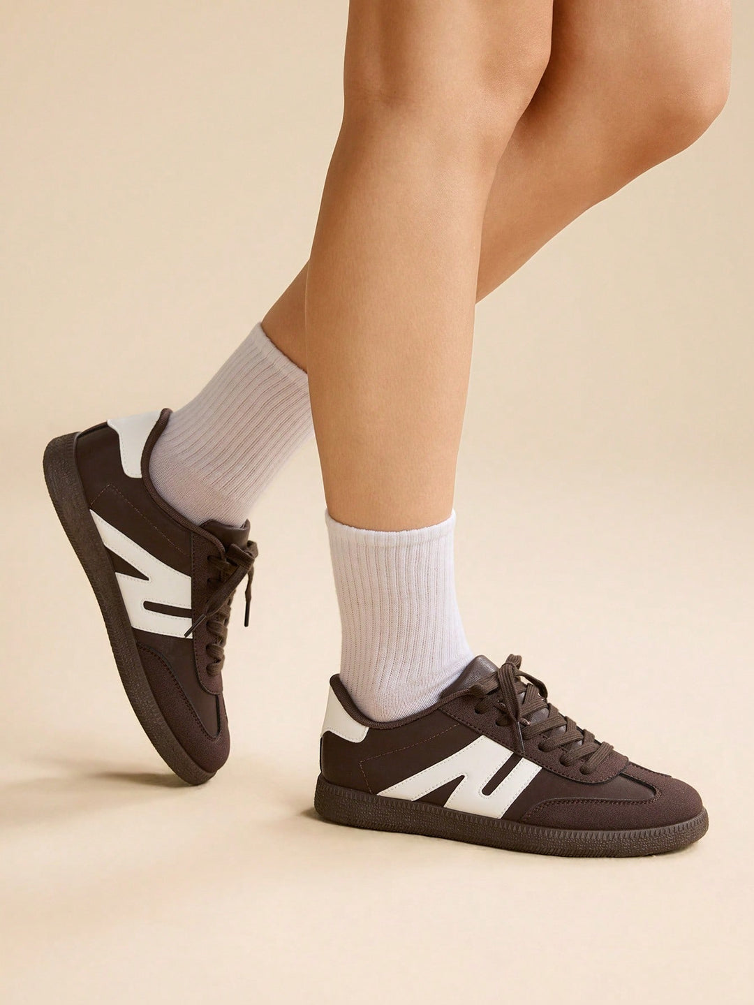 Pantofi sport SHEIN, maro