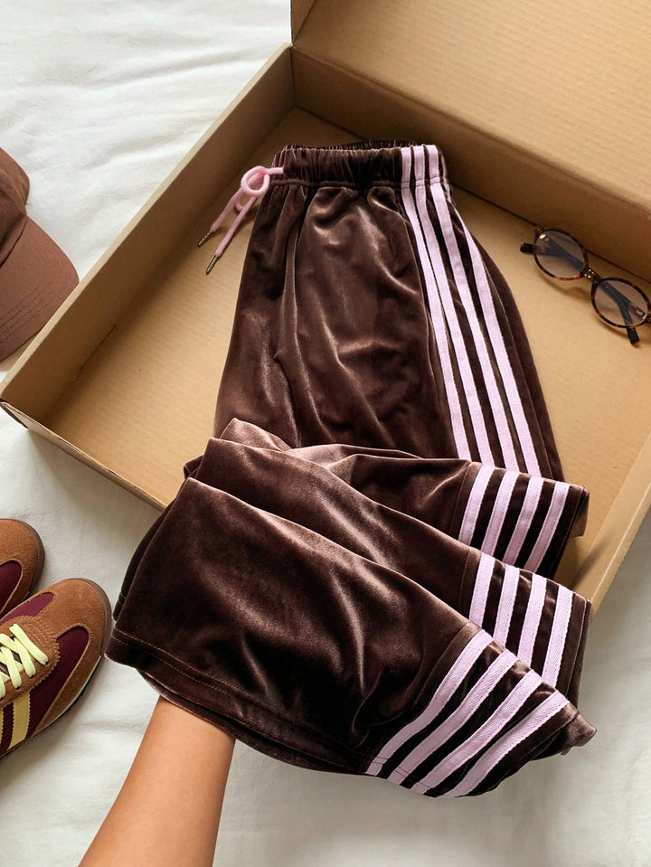 Pantaloni SHEIN, maro