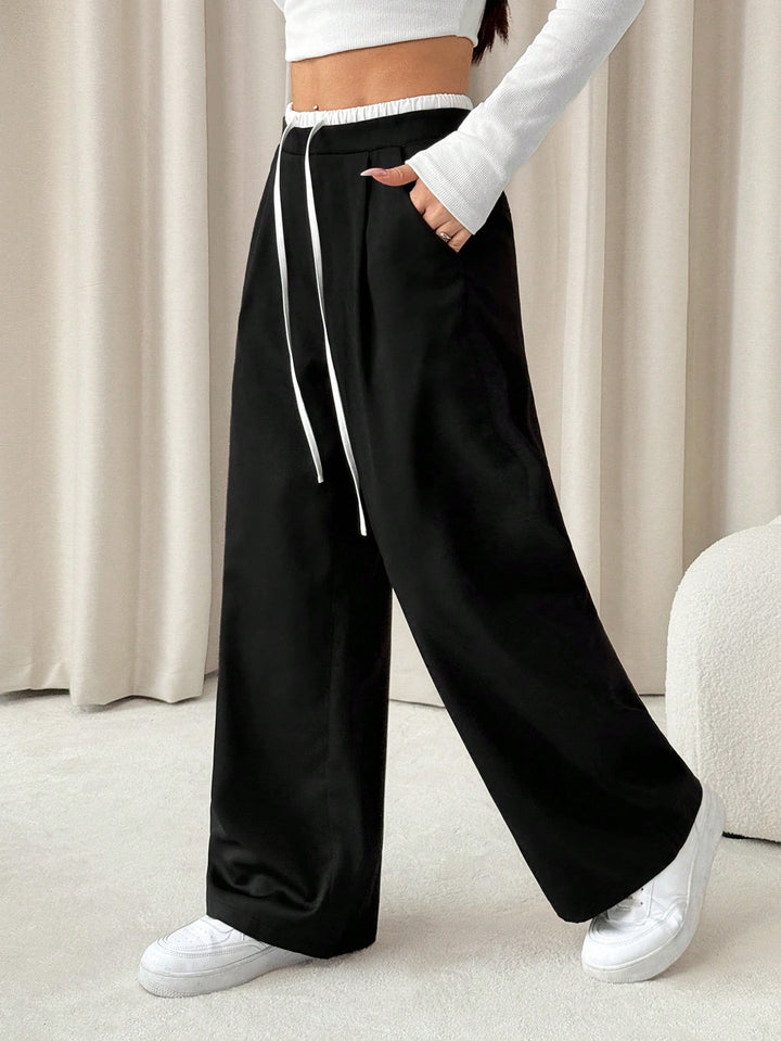 Pantaloni SHEIN, negru