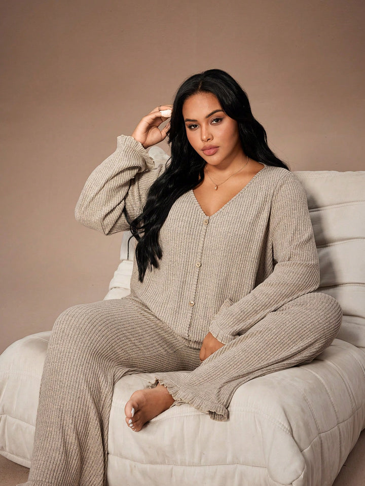 Set pijamale SHEIN, bej