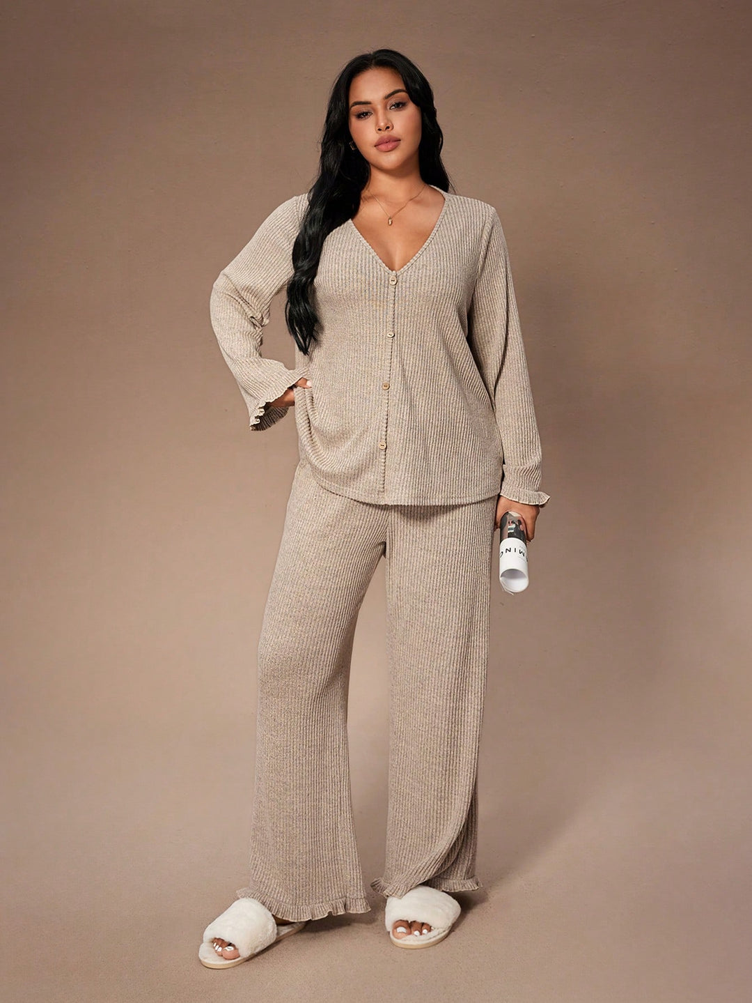 Set pijamale SHEIN, bej