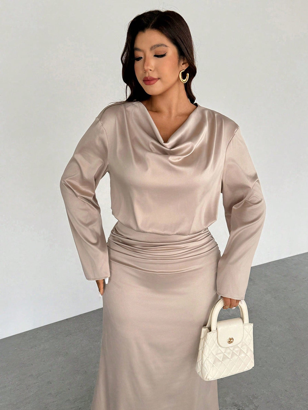 SHEIN együttes, bézs