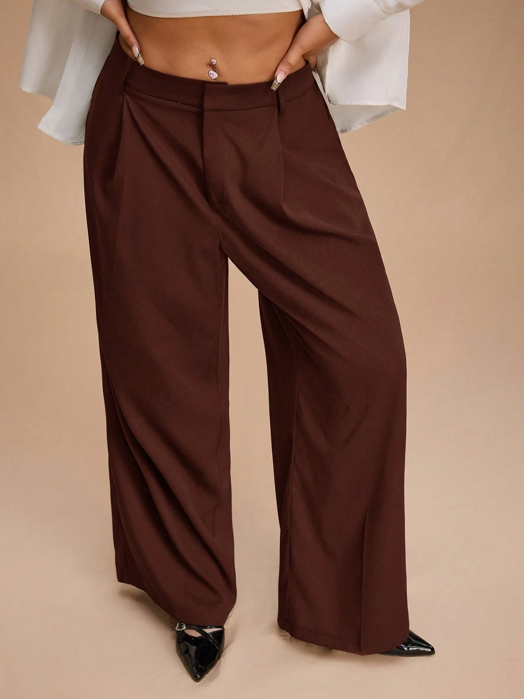 Pantaloni SHEIN, maro