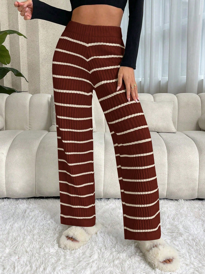 Pantaloni SHEIN, vișiniu
