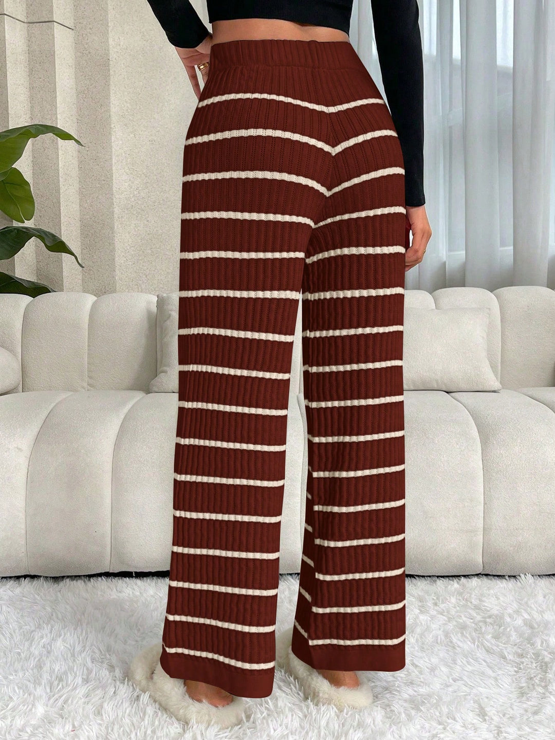 Pantaloni SHEIN, vișiniu
