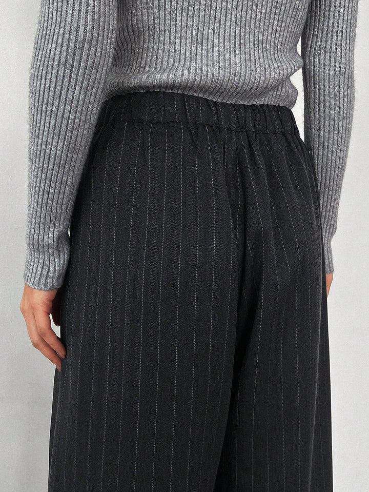 Pantaloni SHEIN, gri