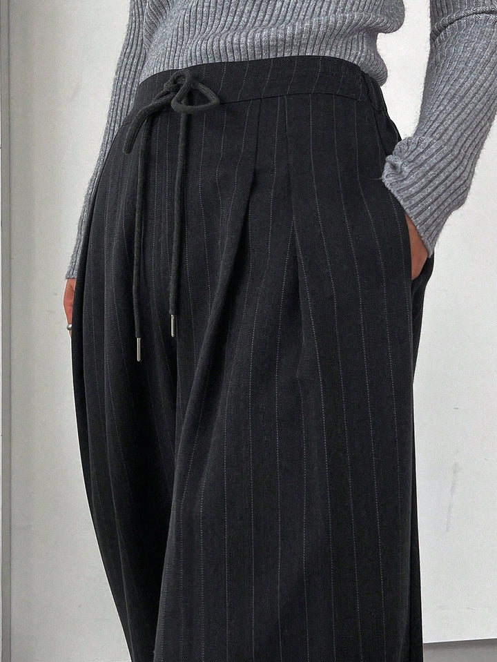Pantaloni SHEIN, gri