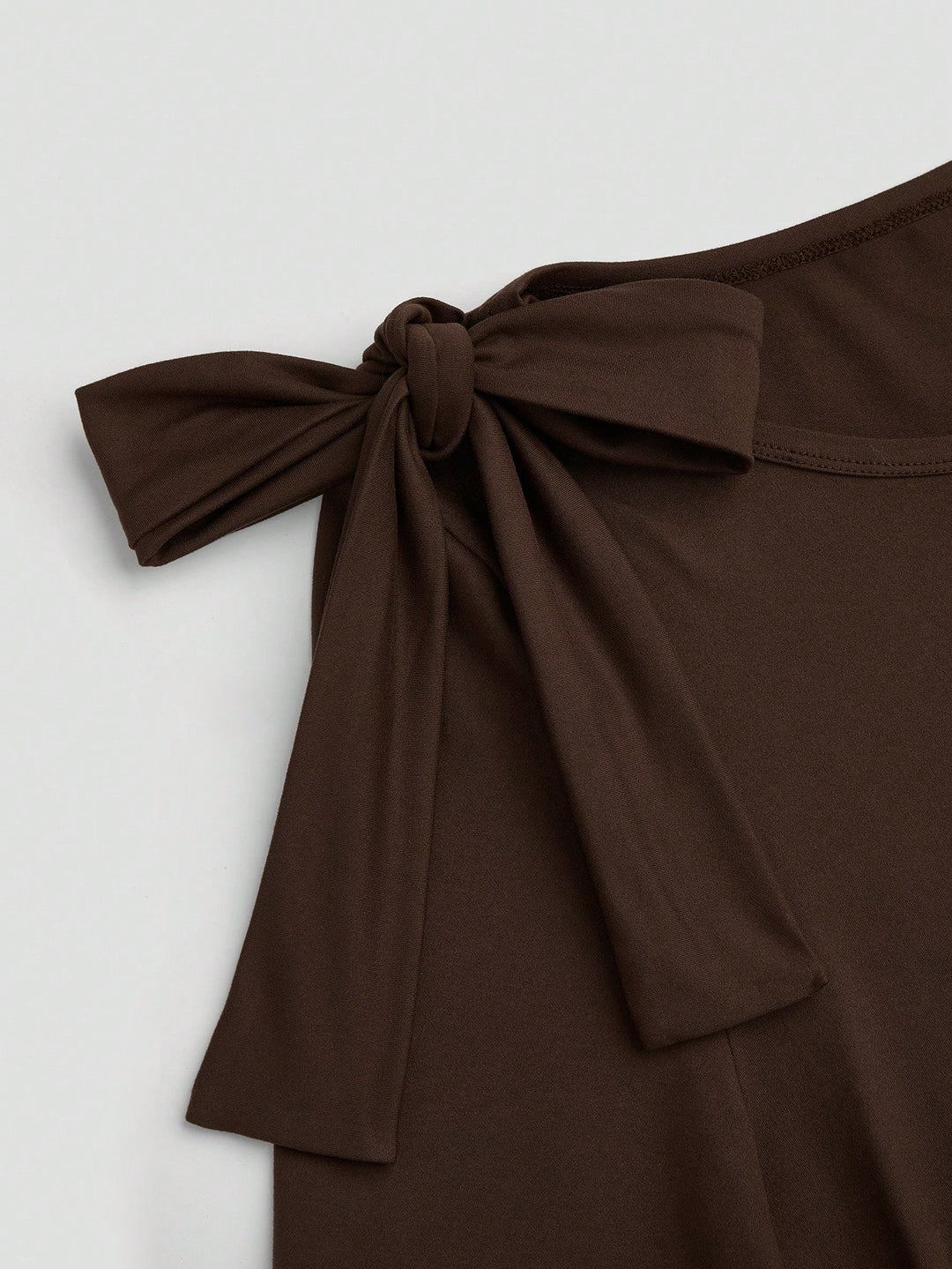Tricou SHEIN, maro