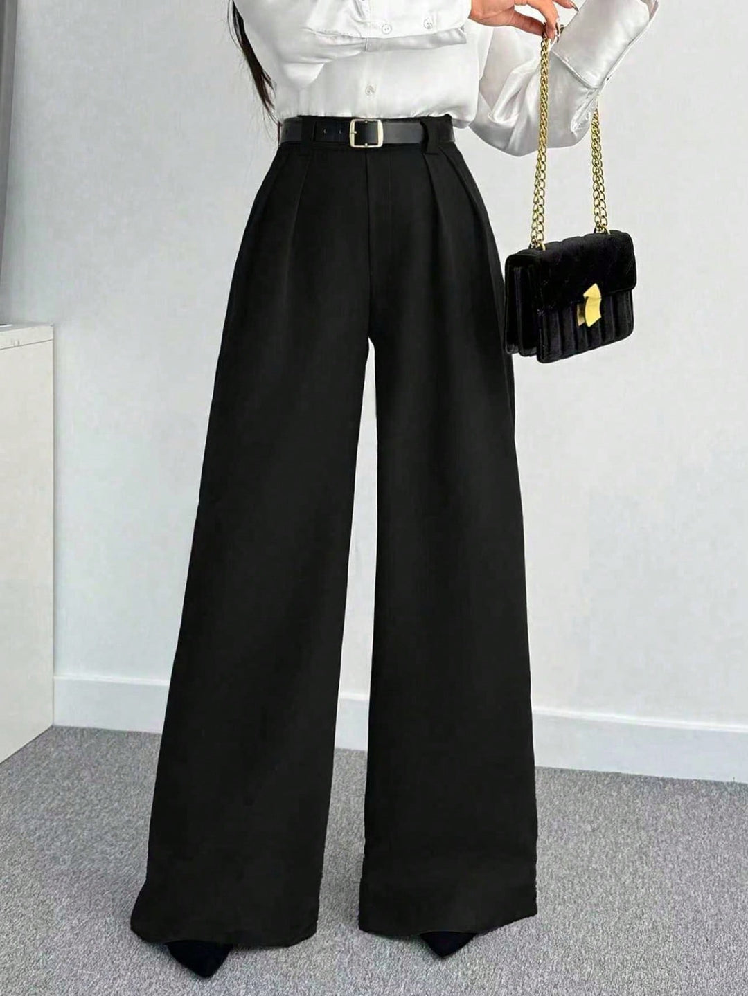 Pantaloni SHEIN, negru