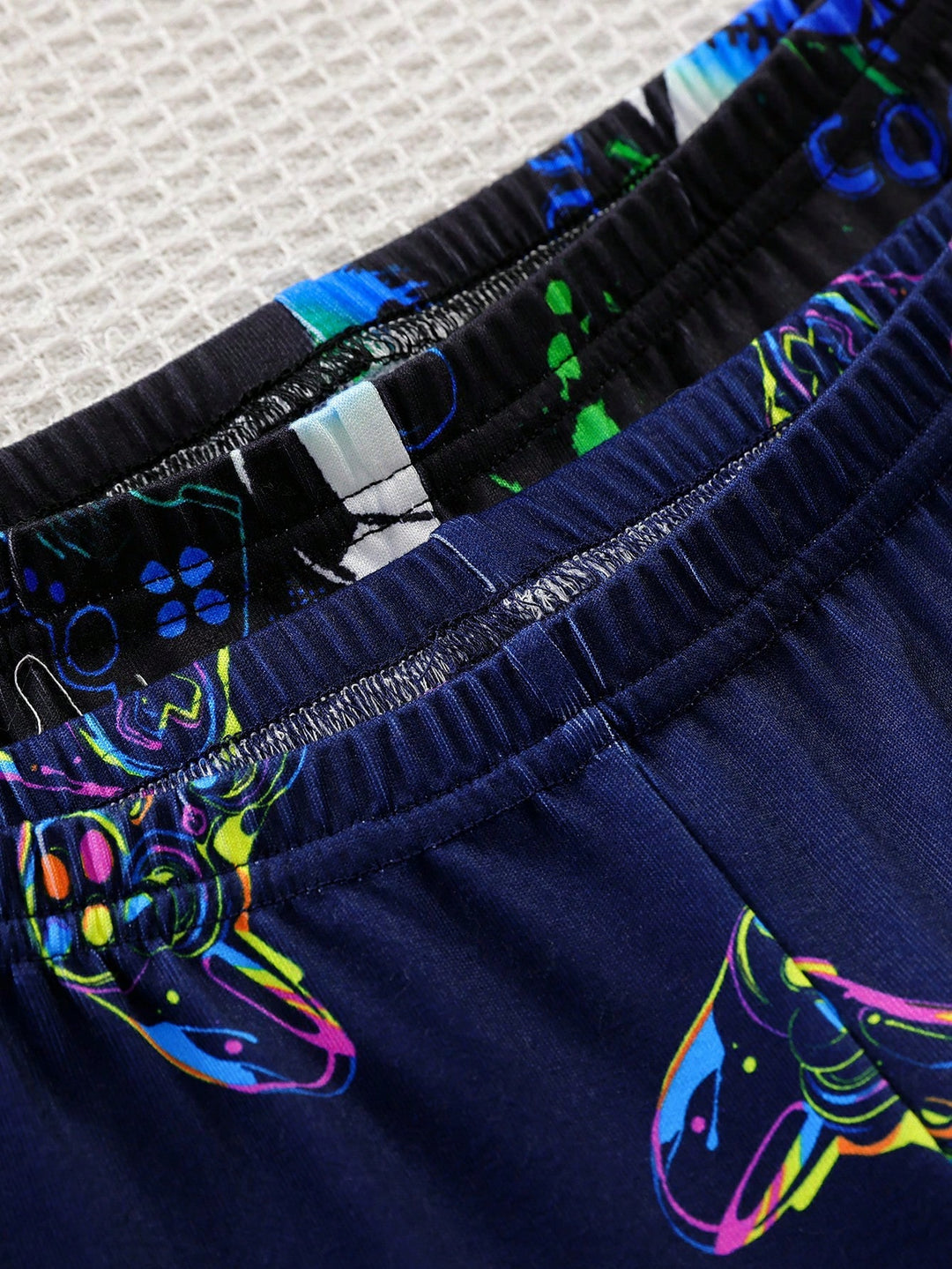 Set pijamale SHEIN, mix culori