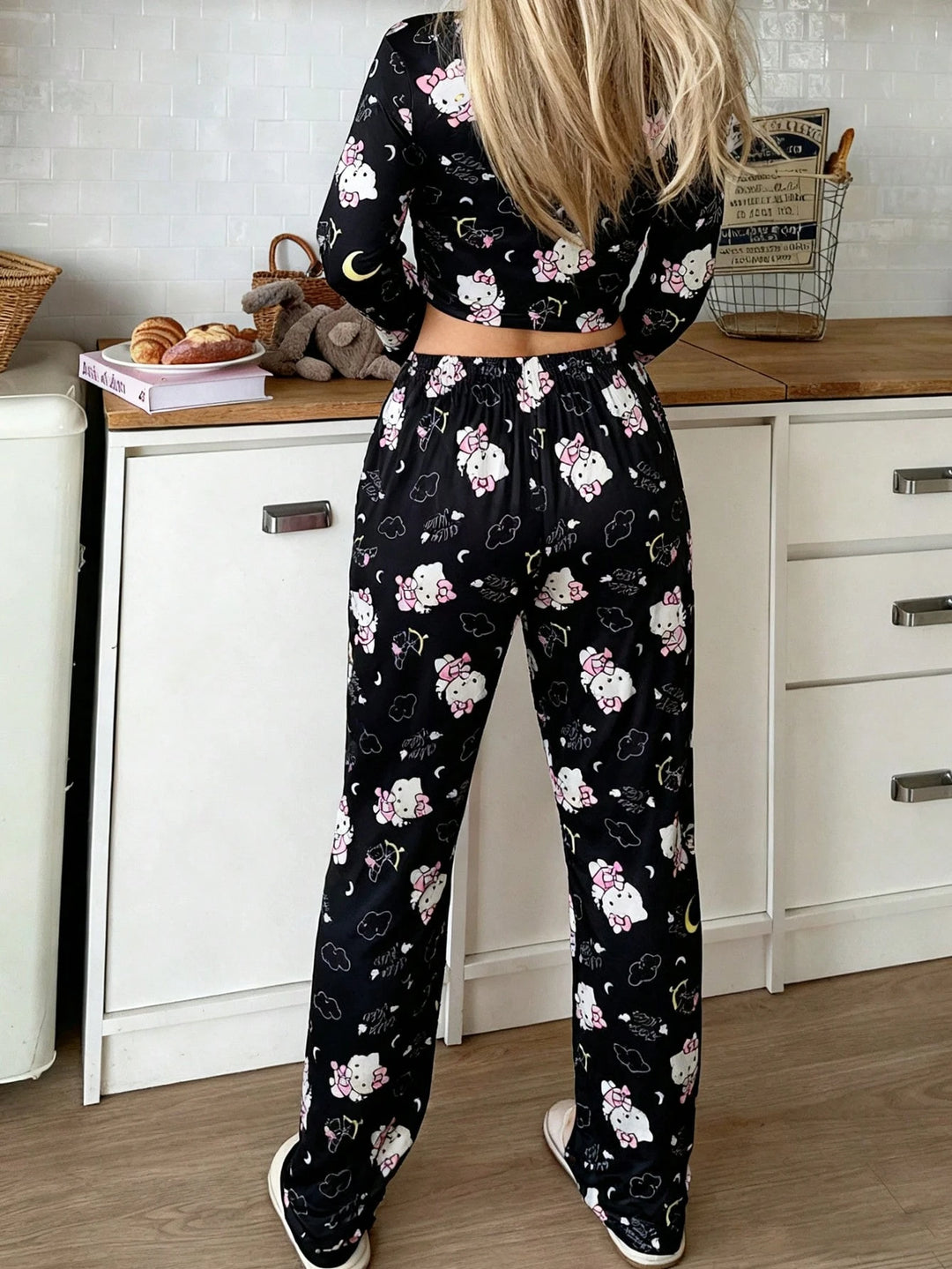 Compleu pijamale SHEIN, mix culori