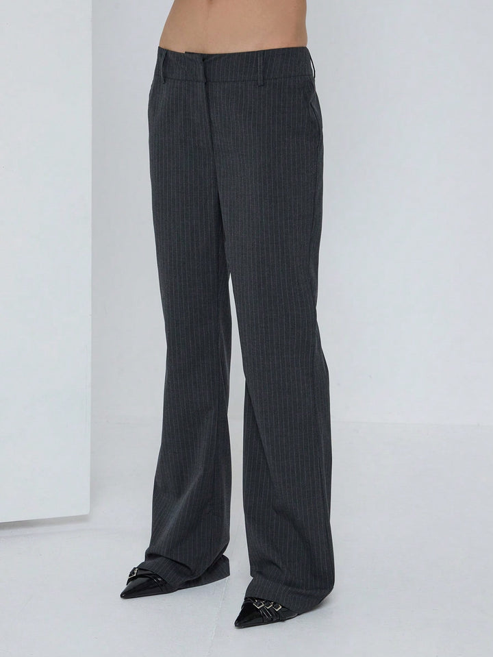 Pantaloni SHEIN, gri
