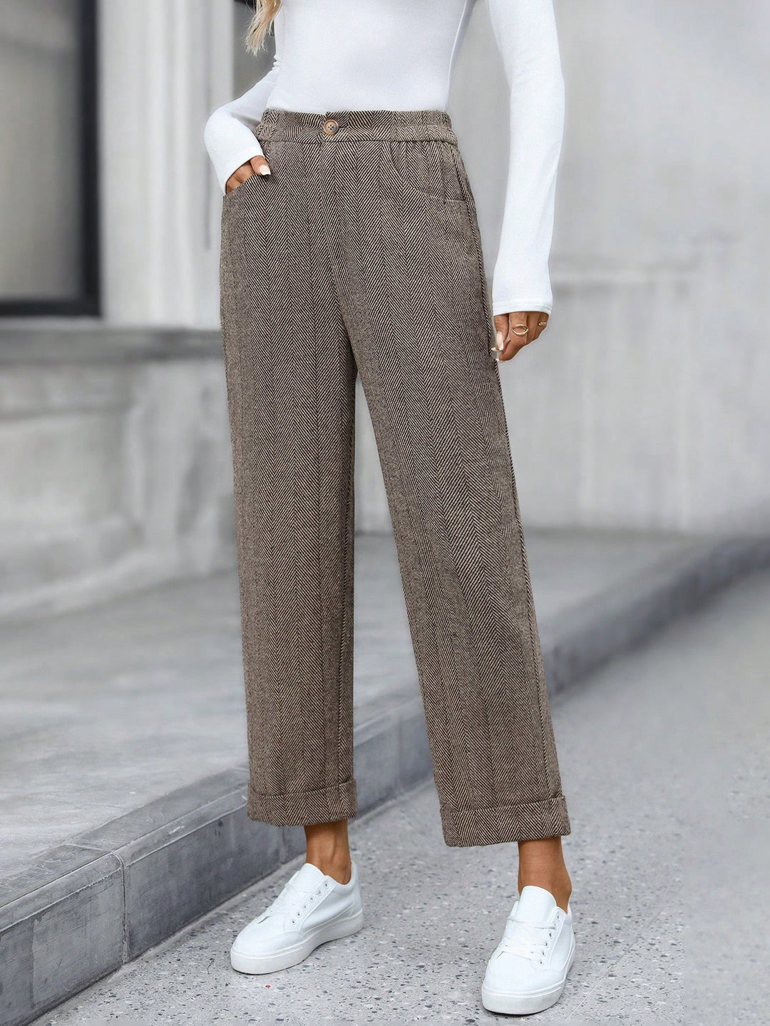 Pantaloni SHEIN, maro
