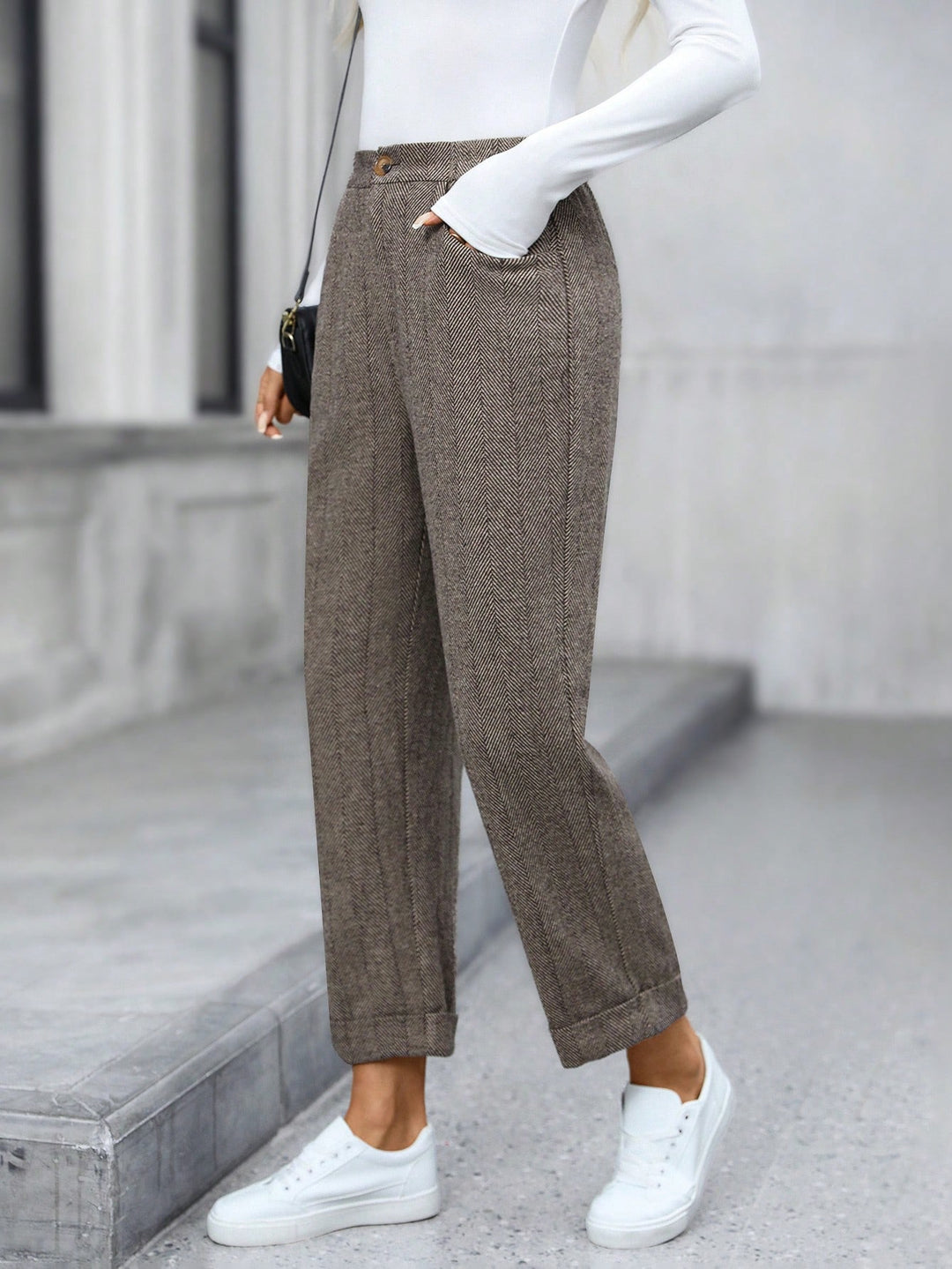 Pantaloni SHEIN, maro
