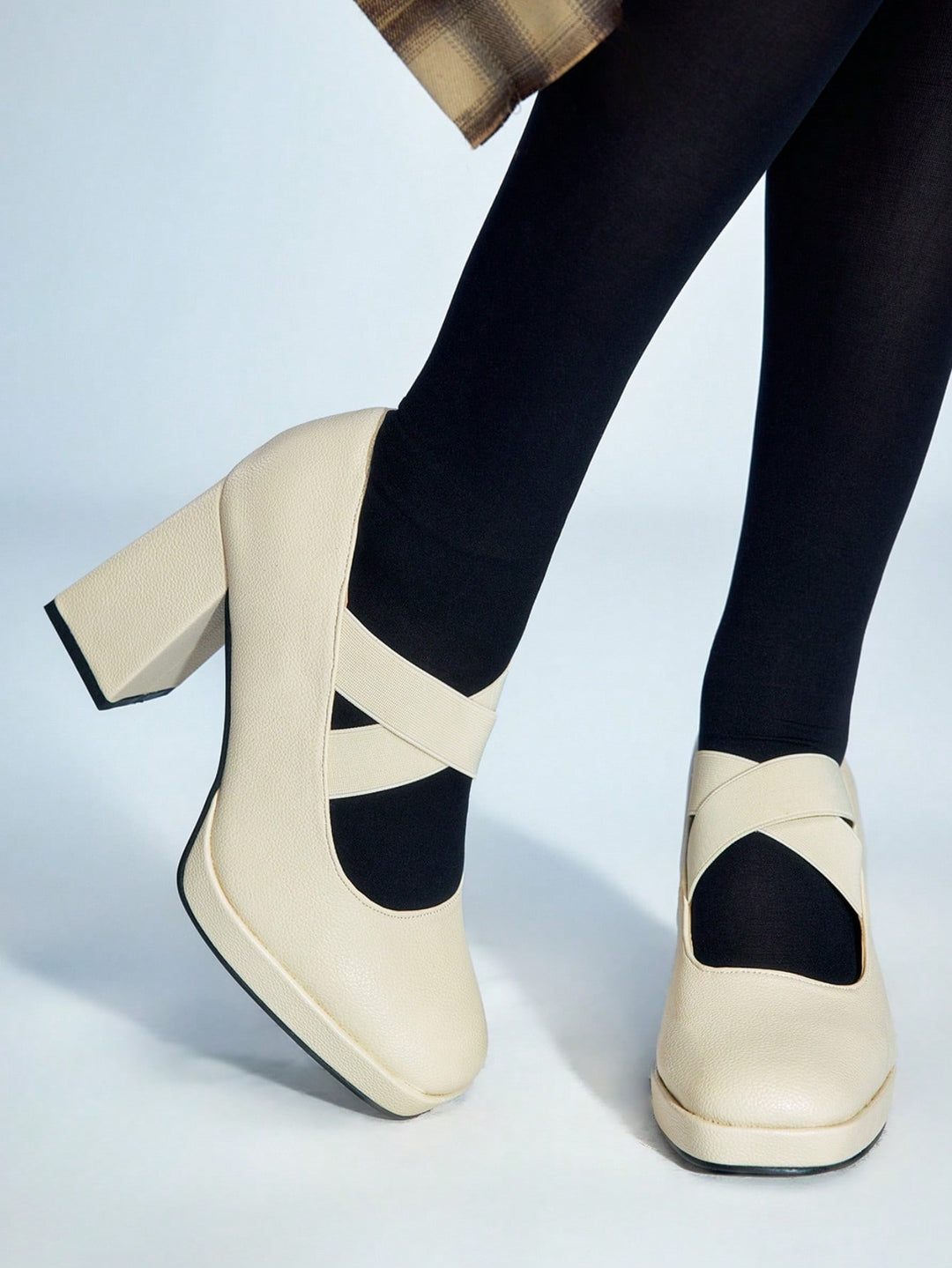 Pantofi cu toc SHEIN, bej