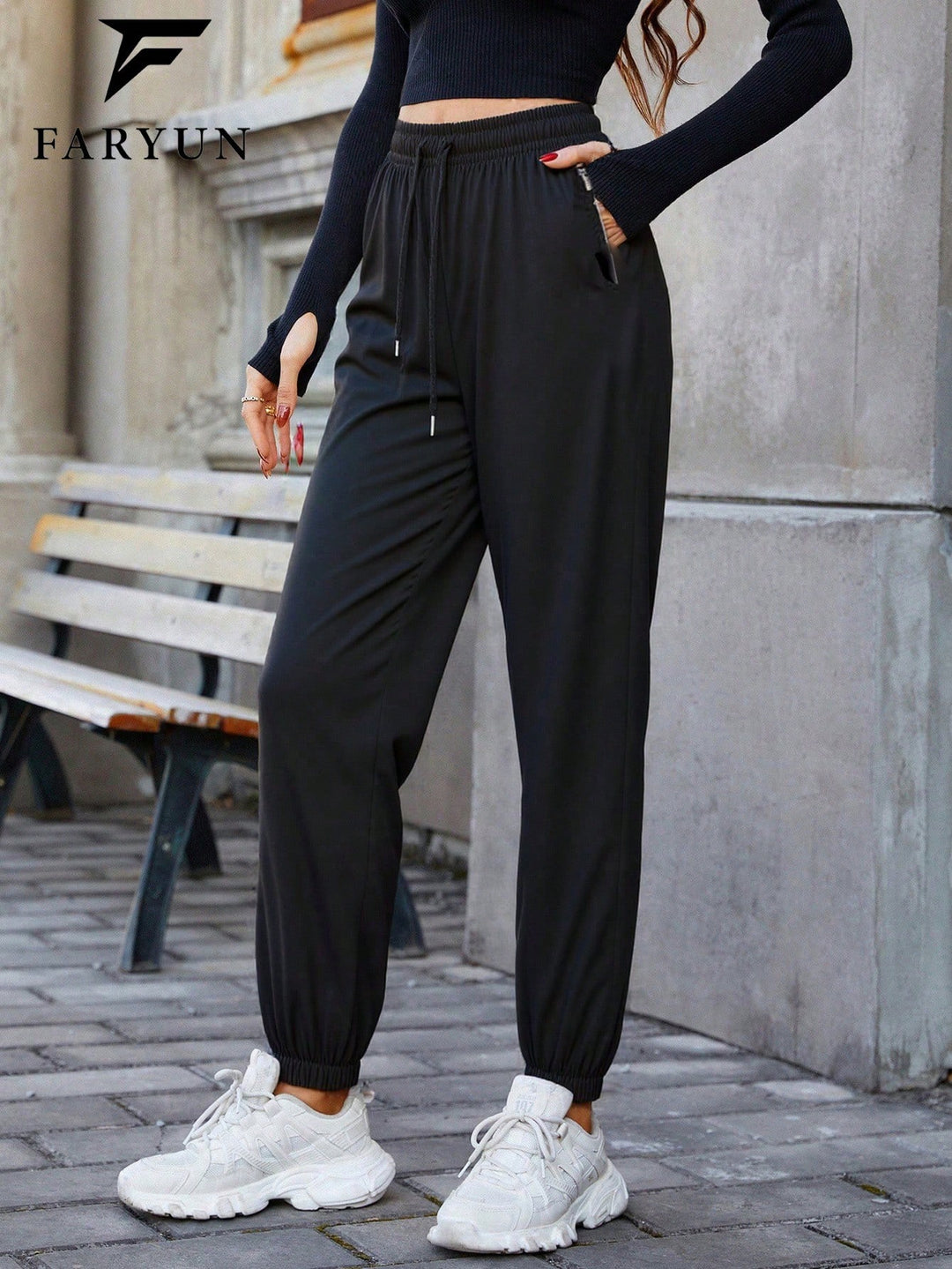 Pantaloni SHEIN, negru