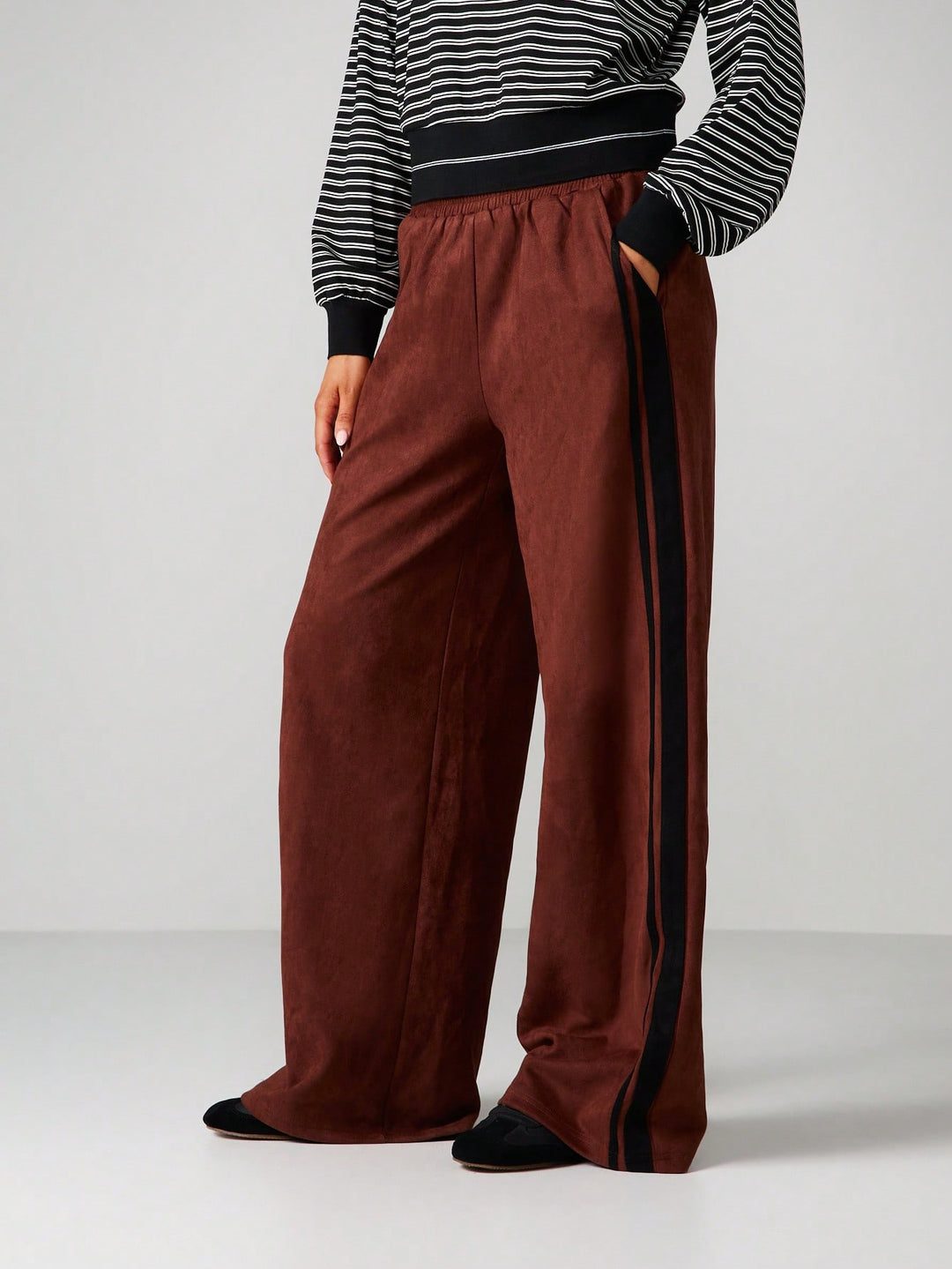 Pantaloni SHEIN, maro
