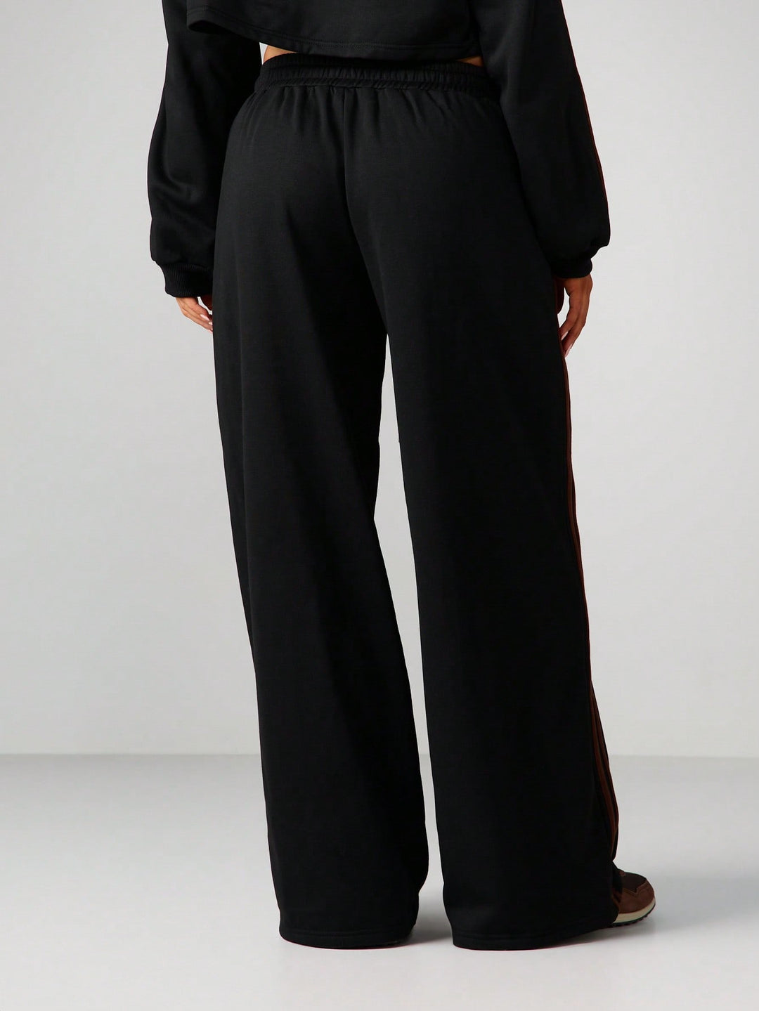 Pantaloni SHEIN, negru